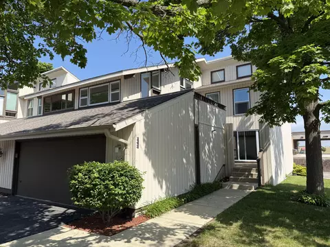 1224 W Baldwin, Mequon, WI 53092