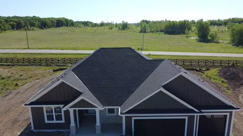 9800 N Migratory, Mequon, WI 53097