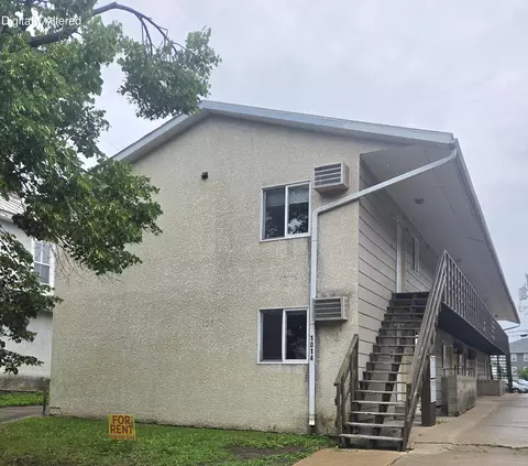 Exterior - 1014 Pine, La Crosse, WI 54601 photo 2 of 3