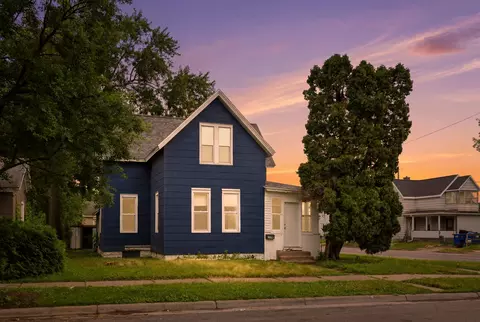 1002 8th, La Crosse, WI 54601