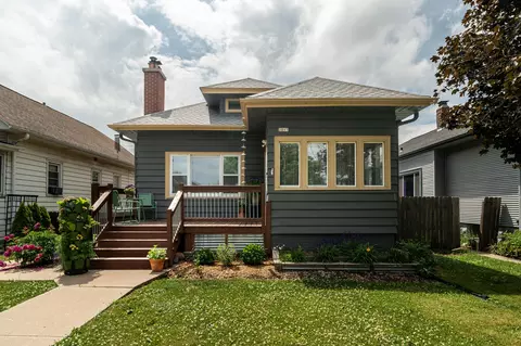 1015 S 76th, West Allis, WI 53214
