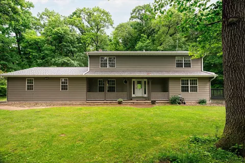 n8570 Holseth Road, Holland, WI 54636