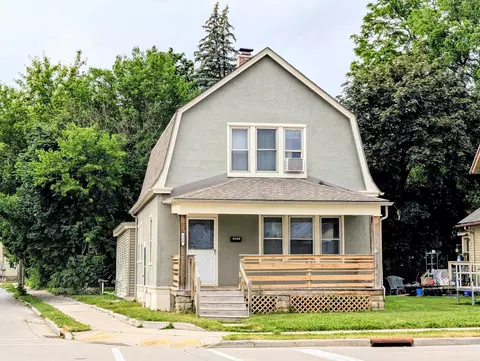 500 E Main, Waukesha, WI 53186