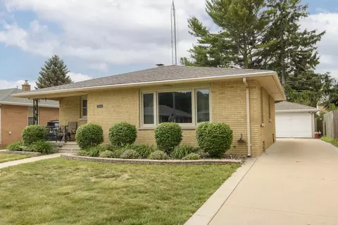 1521 25th, Kenosha, WI 53140