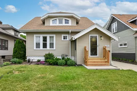6422 W North, Wauwatosa, WI 53213