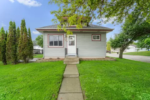 627 Blake, South Milwaukee, WI 53172