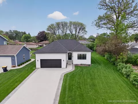 9827 W Dakota, West Allis, WI 53227