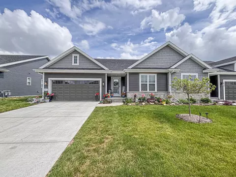 957 Elderberry, Oconomowoc, WI 53066
