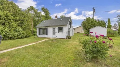 618 Pinehurst, Sheboygan Falls, WI 53085