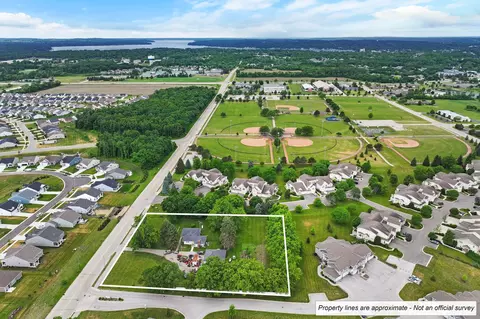 1201 Townline, Lake Geneva, WI 53147