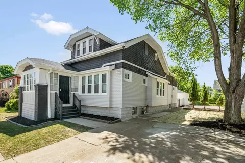 5615 W Burleigh, Milwaukee, WI 53210