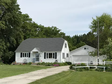 2032 Cth Vv, Two Rivers, WI 54241