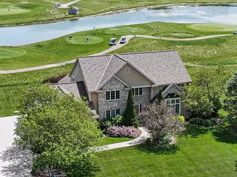 224 Crooked Stick, North Prairie, WI 53153