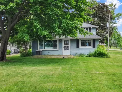 24315 Fairway, Dover, WI 53139