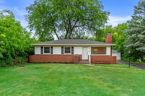 5314 W Calumet, Milwaukee, WI 53223