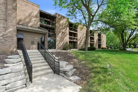 3635 N Tucker #203, Milwaukee, WI 53222