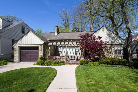 4535 N Cramer, Whitefish Bay, WI 53211