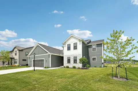 9249 S Overlook, Franklin, WI 53132