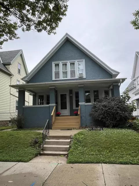 2065 S 28th, Milwaukee, WI 53215