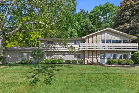 w290s2811 Carmarthen, Genesee, WI 53188