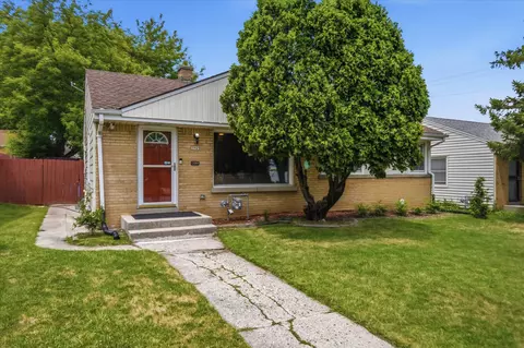 3949 N 77th, Milwaukee, WI 53222