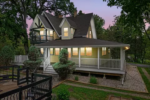 3609 Waterbury, Racine, WI 53403