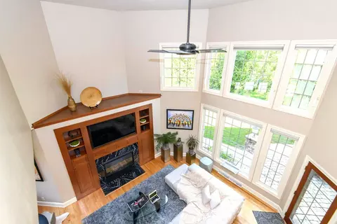 10935 N Oriole, Mequon, WI 53092