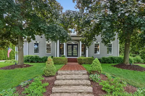 1299 Creekside, Grafton, WI 53024