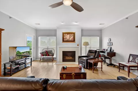1220 E Locust #308, Milwaukee, WI 53212