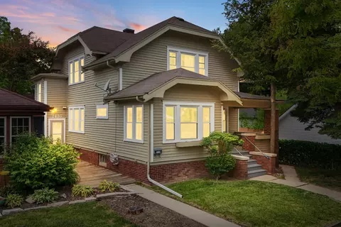 1414 W Lawn #1416, Racine, WI 53405