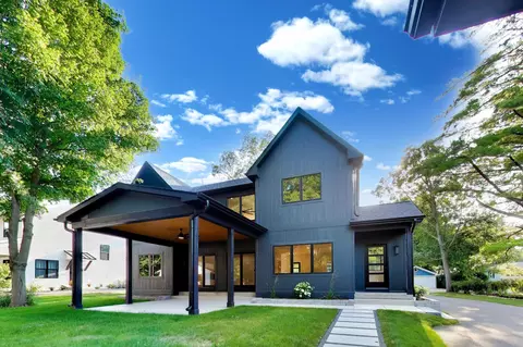 19 Cedar Pt, Williams Bay, WI 53191