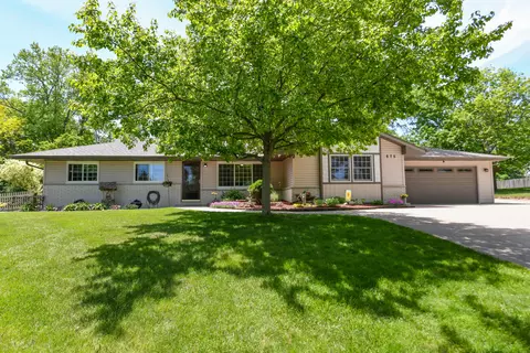 875 Plateau, Waukesha, WI 53186