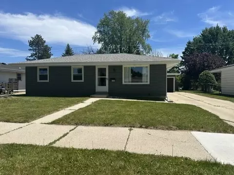 3305 S 18th, Sheboygan, WI 53081