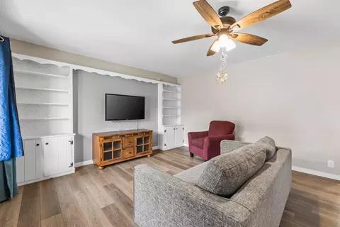 Living - 218 E Washington, Slinger, WI 53086 photo 4 of 5