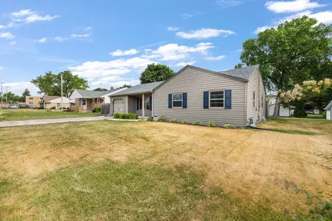 Exterior - 218 E Washington, Slinger, WI 53086 photo 3 of 8