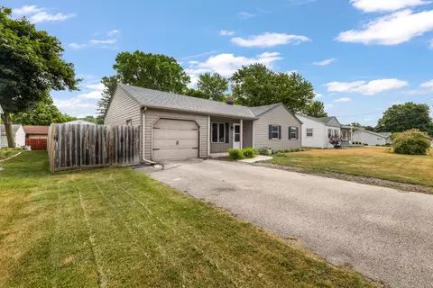 Exterior - 218 E Washington, Slinger, WI 53086 photo 2 of 10
