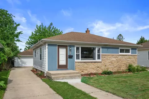 3905 N 93rd, Milwaukee, WI 53222