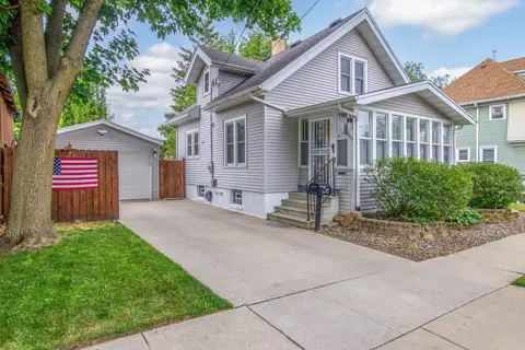 609 Emmet, Watertown, WI 53094