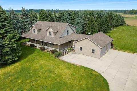 8735 County Highway B, Mishicot, WI 54241
