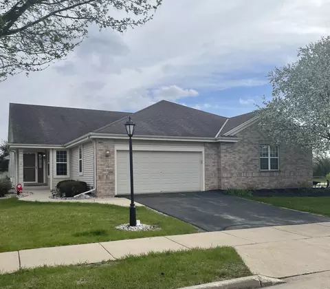 2949 Clearwater, Waukesha, WI 53189