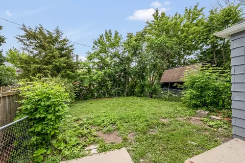 Exterior - 1017 E Pearson, Milwaukee, WI 53202 photo 5 of 5