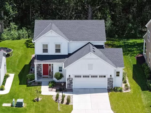 524 Wild Oak, Hartland, WI 53029