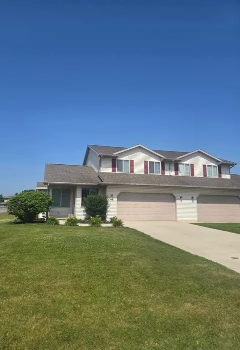 4620 Fox Grv, Sheboygan, WI 53081