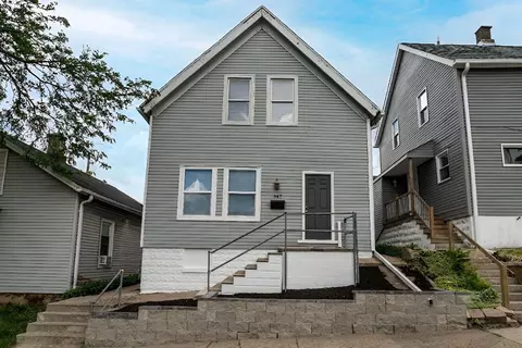 547 N 25th, Milwaukee, WI 53233