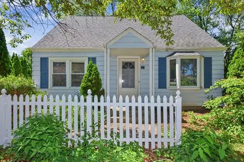 w165n8607 Dardis, Menomonee Falls, WI 53051