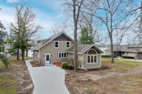 s106w20597 North Shr, Muskego, WI 53150