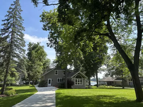 s106w20597 North Shr, Muskego, WI 53150