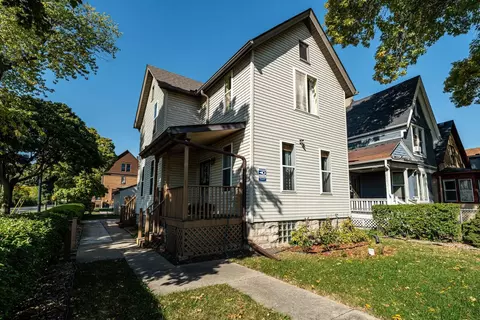 201 N 36th, Milwaukee, WI 53208
