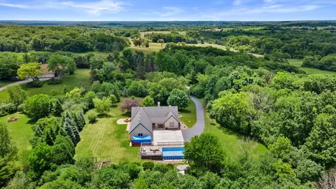 n2w29732 Blodwen, Delafield, WI 53188
