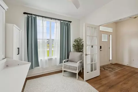 Entry Way - 2708 Harbor, Delavan, WI 53115 photo 4 of 6